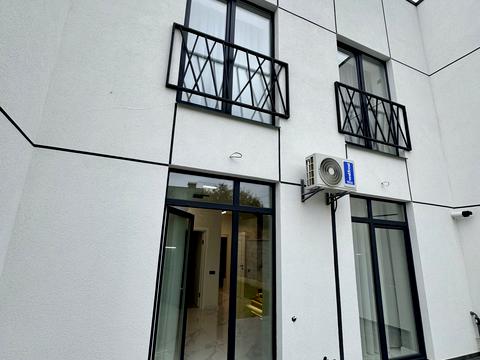 будинок за адресою Ярослава Стецька вул.