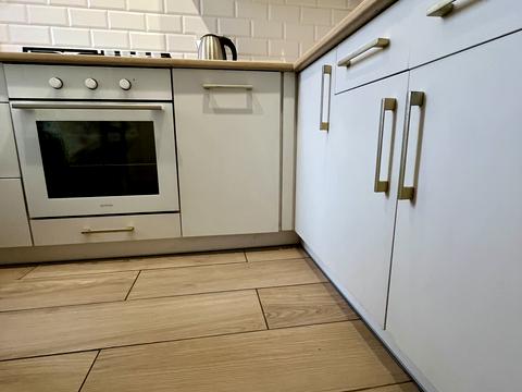 квартира за адресою Івана Мазепи просп. (Петровського), 52