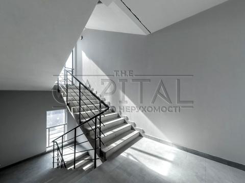 комерційна за адресою Степана Бандери просп. (Московський), 7