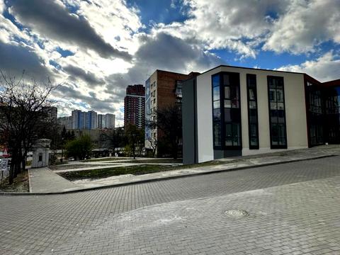 комерційна за адресою Фрометівська вул., 20