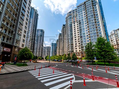 паркоместо по адресу Андрея Верхогляда ул. (Михайла Драгомирова), 18-А