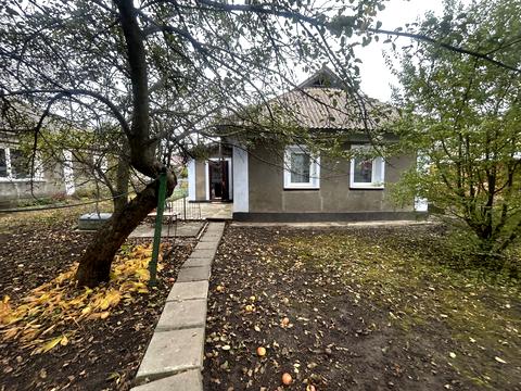 будинок за адресою Молодіжна