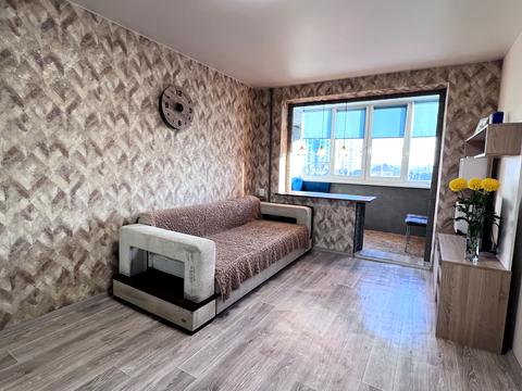 квартира за адресою Героїв полку "Азов" вул. (Маршала Малиновського), 13