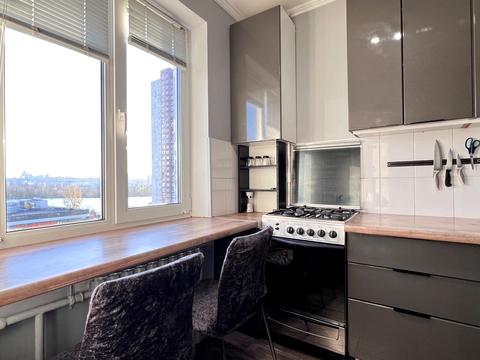 квартира за адресою Героїв полку "Азов" вул. (Маршала Малиновського), 13