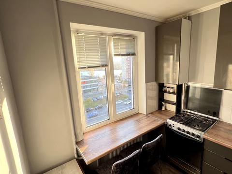 квартира за адресою Героїв полку "Азов" вул. (Маршала Малиновського), 13