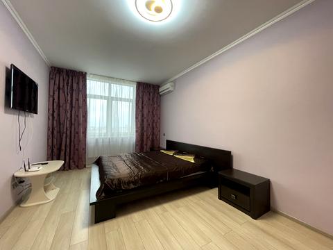 квартира по адресу Киев, Драгоманова ул., 40-Е