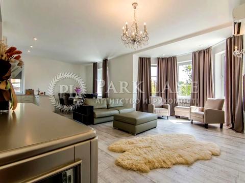 квартира по адресу Докучаевский пер., 8