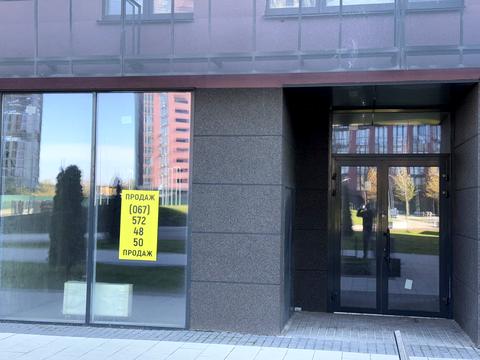 комерційна за адресою Віктора Некрасова вул. (Північно-Сирецька), 8