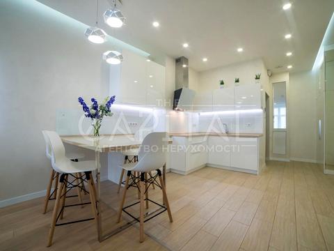 квартира по адресу Андрея Верхогляда ул. (Михайла Драгомирова), 11