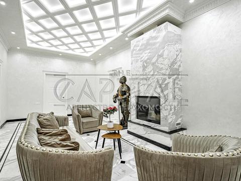 дом по адресу Свято-Покровская ул. (Ленина), 164