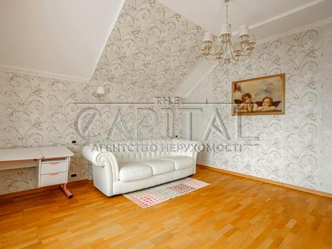 будинок за адресою с. Іванковичі, Івіаторів