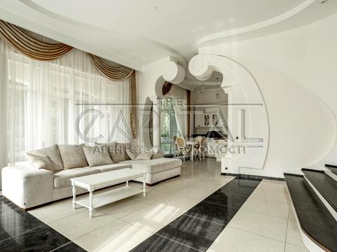 будинок за адресою с. Іванковичі, Івіаторів