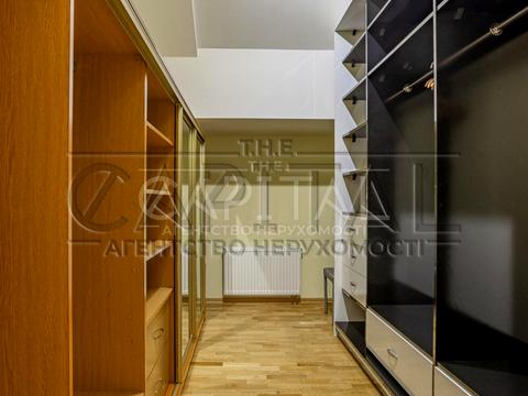 будинок за адресою с. Іванковичі, Івіаторів