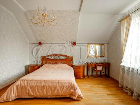 будинок за адресою с. Іванковичі, Івіаторів