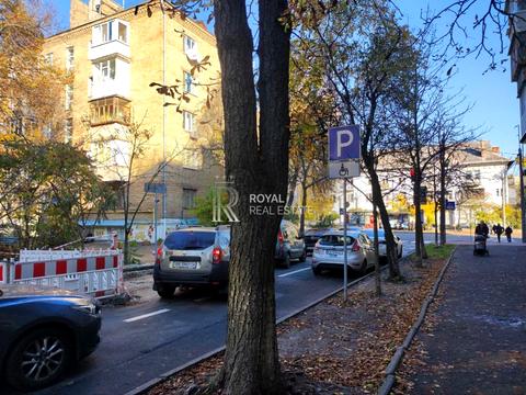 комерційна за адресою Михайла Бойчука вул. (Кіквідзе), 6-А