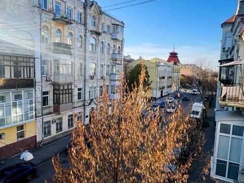 квартира за адресою Костянтинівська вул., 22/17