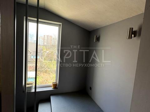 комерційна за адресою Срібнокільська вул., 16