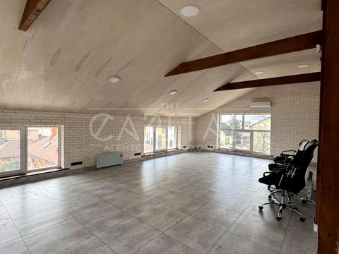 комерційна за адресою Срібнокільська вул., 16