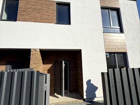 будинок за адресою Інелли Огнєво