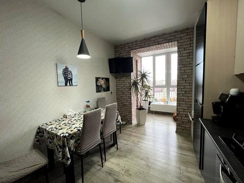 квартира по адресу Героев Небесной Сотни просп., 38