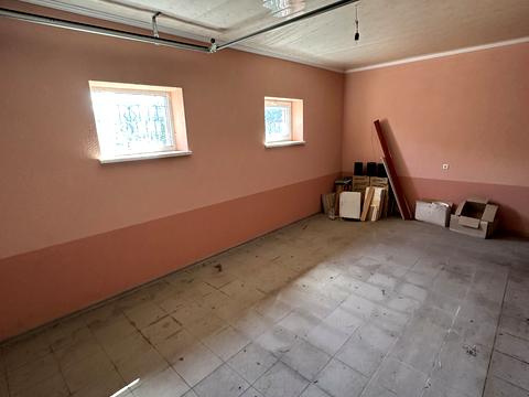 дом по адресу Свободи ул. (Олександра Пархоменка)