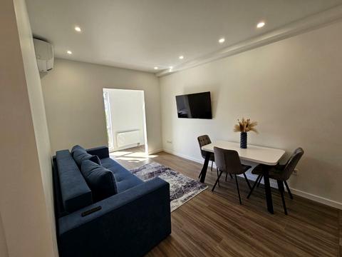 квартира за адресою Михайла Максимовича вул. (Онуфрія Трутенка), 24