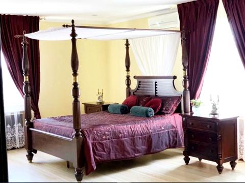 будинок за адресою Квітнева вул.