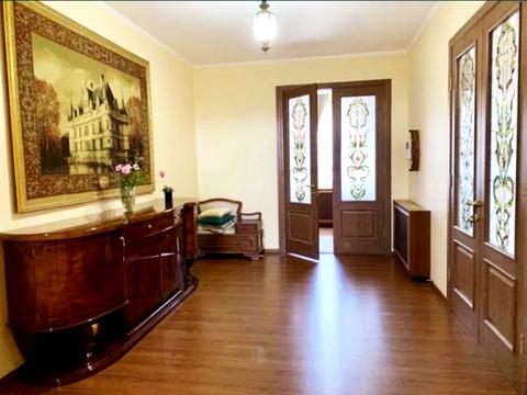 будинок за адресою Квітнева вул.