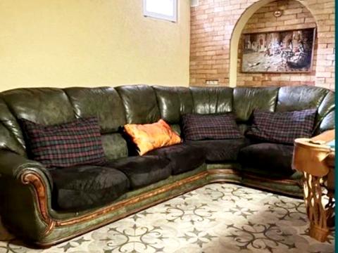 будинок за адресою Квітнева вул.