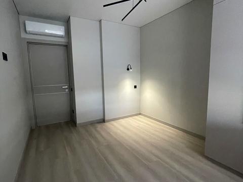 квартира по адресу Олександра Олеся ул., 10