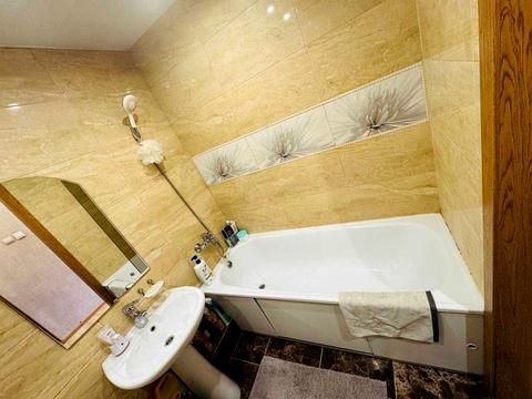 квартира по адресу Амосова ул. (Корчагінців), 13