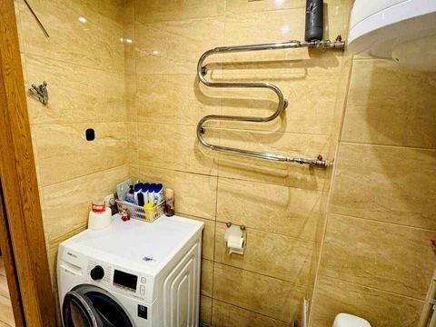 квартира по адресу Амосова ул. (Корчагінців), 13