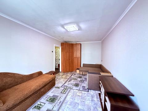 квартира за адресою Червоний камінь, 8