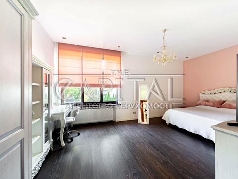 будинок за адресою Патріарха Володимира Романюка вул. (Жовтнева)