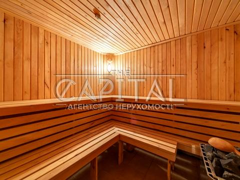 будинок за адресою Патріарха Володимира Романюка вул. (Жовтнева)