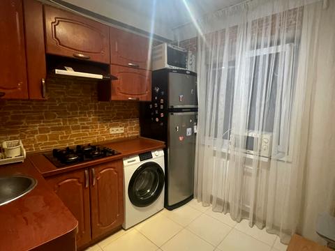 квартира за адресою Героїв полку "Азов" вул. (Маршала Малиновського), 3-Б