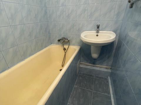 квартира за адресою Героїв полку "Азов" вул. (Маршала Малиновського), 3-Б