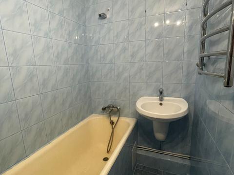 квартира за адресою Героїв полку "Азов" вул. (Маршала Малиновського), 3-Б