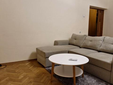 квартира за адресою Введенська вул., 5