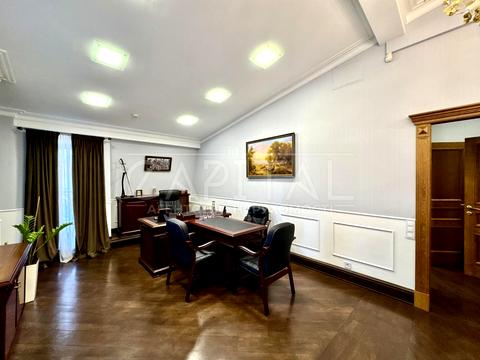 коммерческая по адресу Жилянская ул., 72