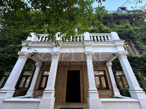 коммерческая по адресу Жилянская ул., 72