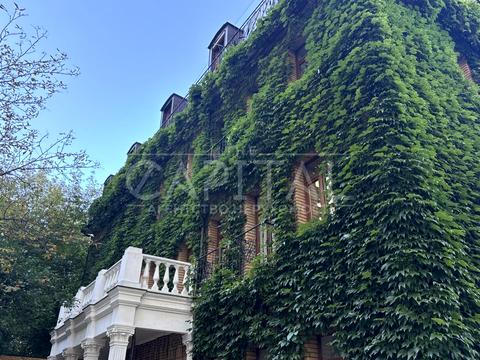 коммерческая по адресу Жилянская ул., 72