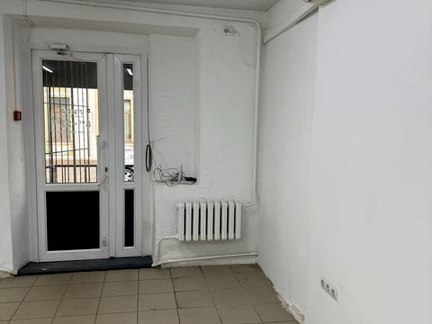 комерційна за адресою 16 Липня вул., 58