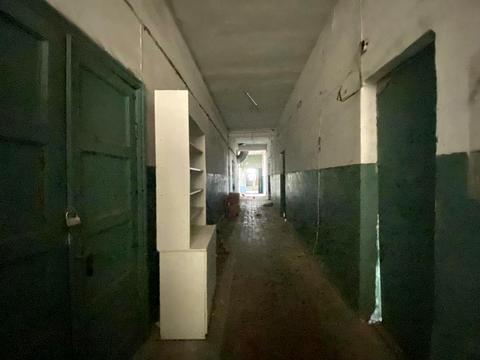 комерційна за адресою Петра Олійника вул. (Валентина Ларіонова), 48