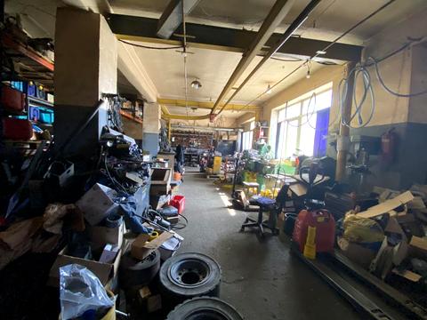 комерційна за адресою Петра Олійника вул. (Валентина Ларіонова), 48