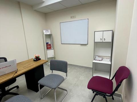 коммерческая по адресу Университетская ул., 3