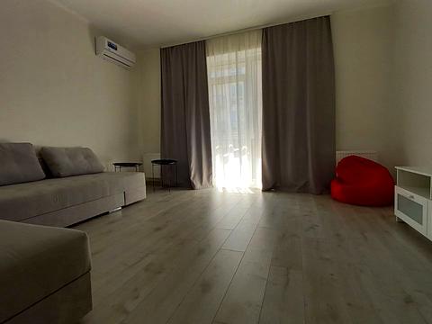 квартира по адресу Героїв Крут ул., 8