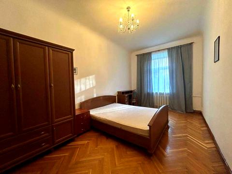 квартира за адресою Кловський узвіз, 11