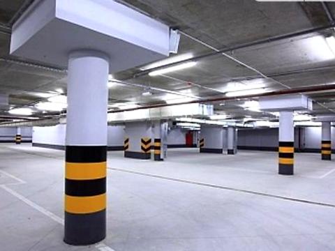 паркоместо по адресу Андрея Верхогляда ул. (Михайла Драгомирова), 15-Б