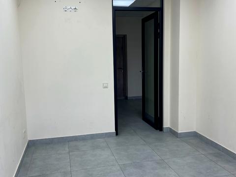 комерційна за адресою Академіка Заболотного вул., 1-А